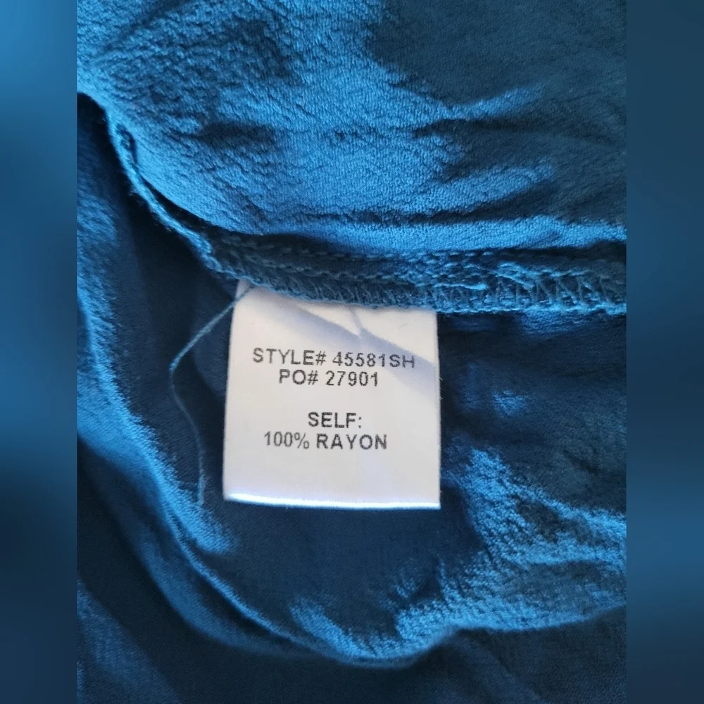 Chic Teal V-Neck Blouse, Size Petit Small - Picture 4 of 4